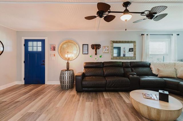 7404 BAY DRIVE, Tampa, FL 33635