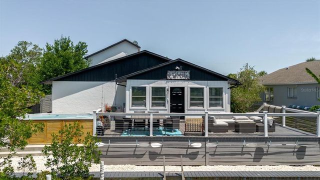 7404 BAY DRIVE, Tampa, FL 33635