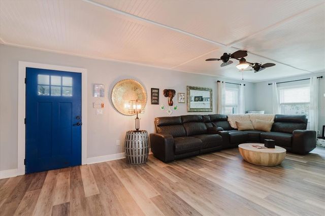 7404 BAY DRIVE, Tampa, FL 33635