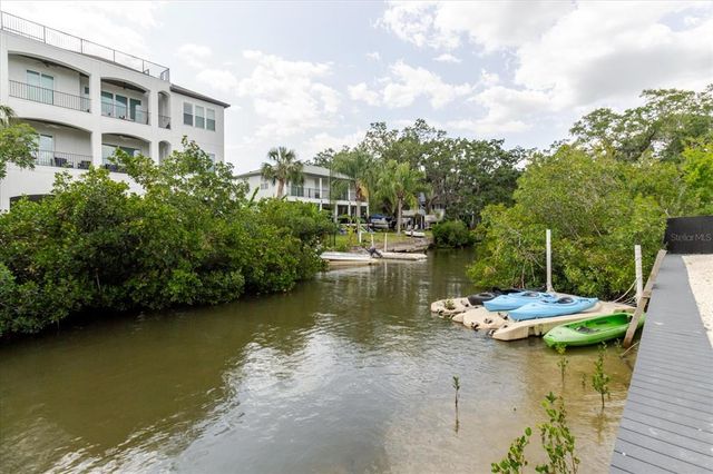 7404 BAY DRIVE, Tampa, FL 33635
