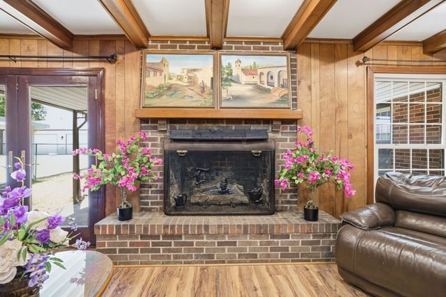 100 April Ln, Shelbyville, TN 37160