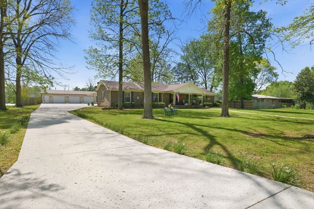 100 April Ln, Shelbyville, TN 37160