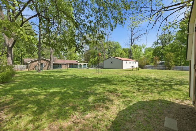 100 April Ln, Shelbyville, TN 37160