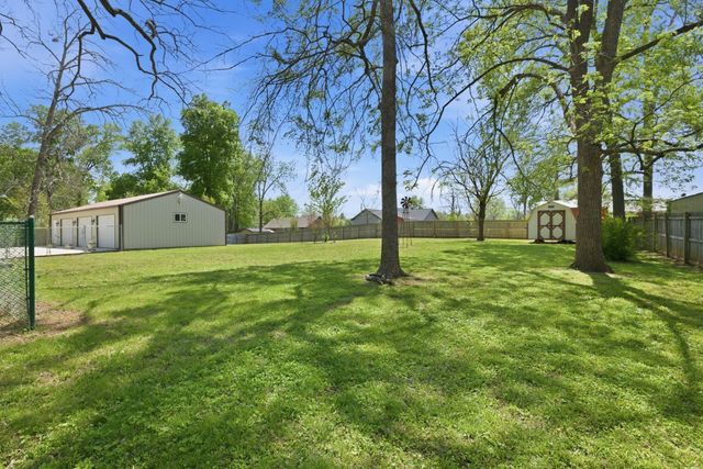 100 April Ln, Shelbyville, TN 37160