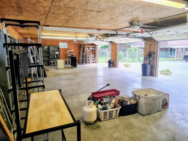 100 April Ln, Shelbyville, TN 37160