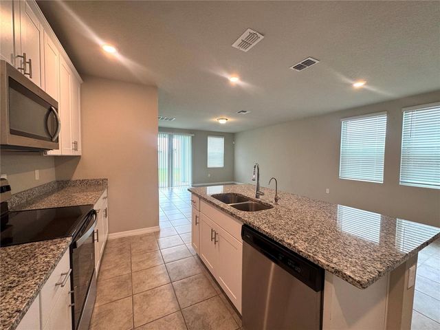 493 SUN WARBLER WAY, St Cloud, FL 34771