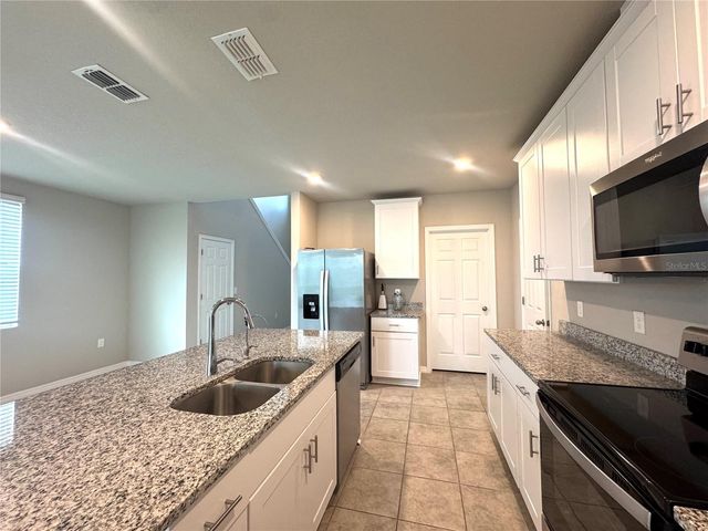 493 SUN WARBLER WAY, St Cloud, FL 34771