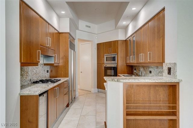 2877 Paradise Road 104, Las Vegas, NV 89109