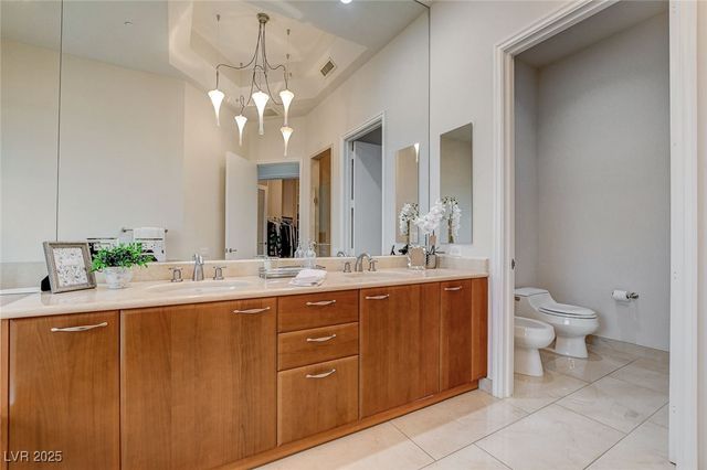 2877 Paradise Road 104, Las Vegas, NV 89109