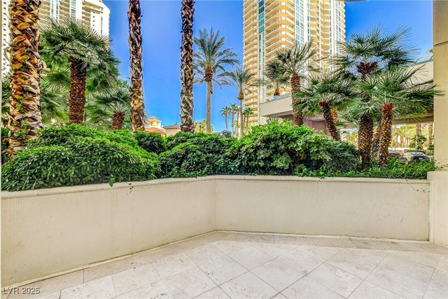 2877 Paradise Road 104, Las Vegas, NV 89109