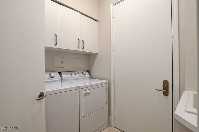 2877 Paradise Road 104, Las Vegas, NV 89109