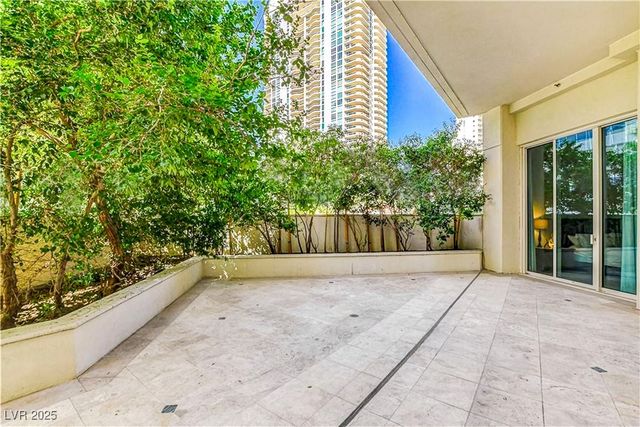 2877 Paradise Road 104, Las Vegas, NV 89109