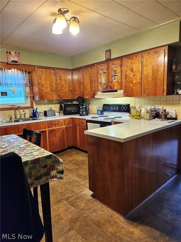 1288 Liberty Avenue, Barberton, OH 44203