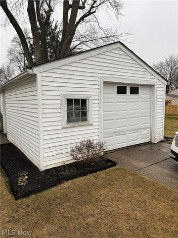 1288 Liberty Avenue, Barberton, OH 44203