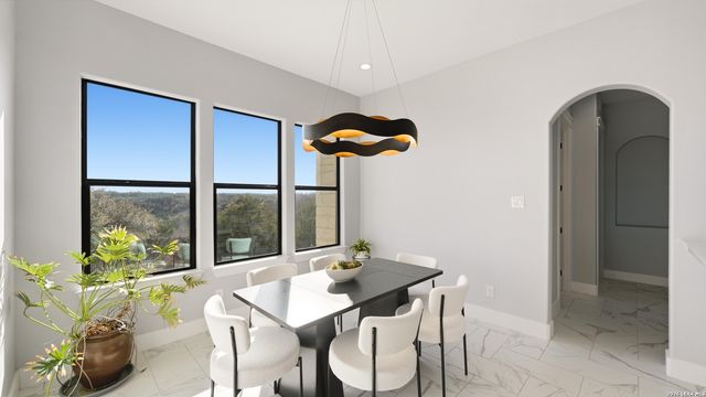 2587 Falling Oak, Blanco, TX 78606