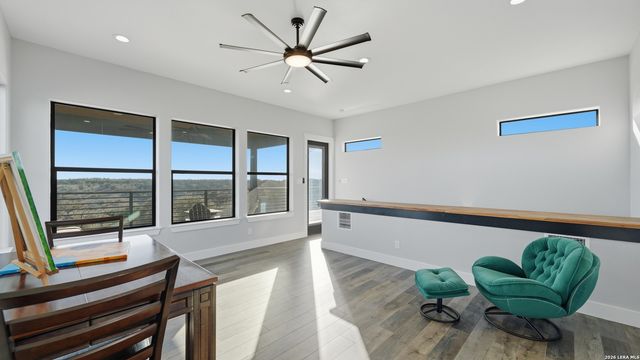 2587 Falling Oak, Blanco, TX 78606