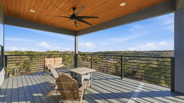 2587 Falling Oak, Blanco, TX 78606