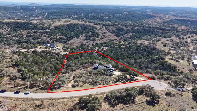 2587 Falling Oak, Blanco, TX 78606