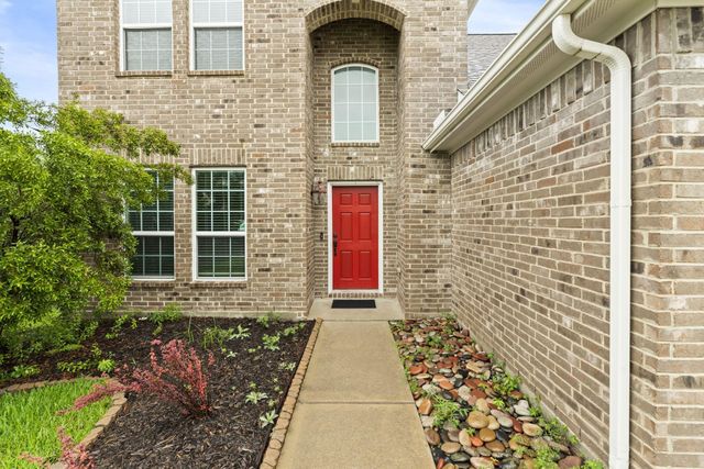 10015 Chase Court, Baytown, TX 77521