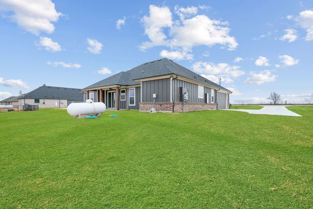 709 County Road 4530, Decatur, TX 76234