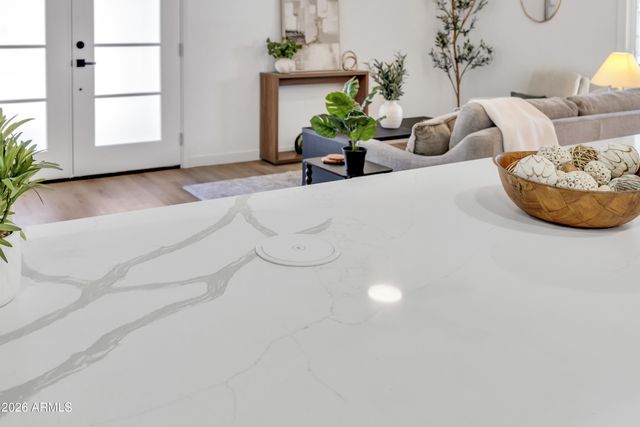 6062 W TOWNLEY Avenue, Glendale, AZ 85302