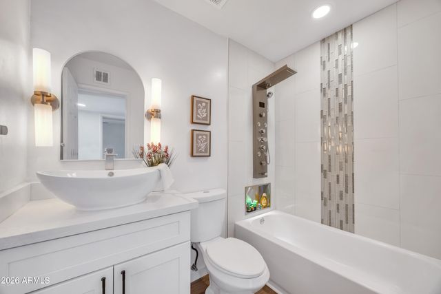 6062 W TOWNLEY Avenue, Glendale, AZ 85302