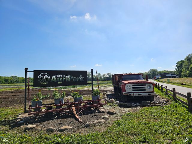 9838 Wild Turkey Row, Fishers, IN 46055