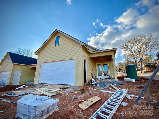 174 N Mitchell Street, Rutherfordton, NC 28139