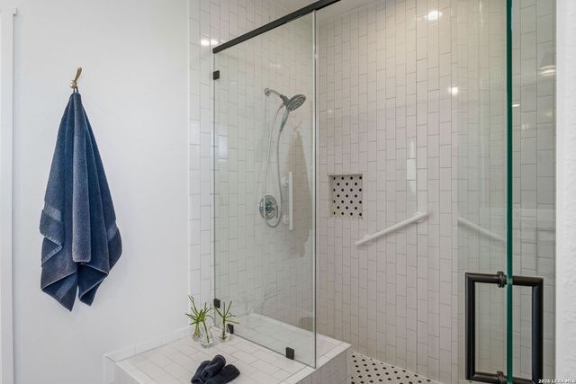 260 S Hackberry, New Braunfels, TX 78130