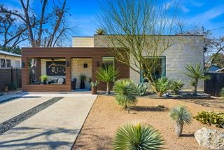 260 S Hackberry, New Braunfels, TX 78130