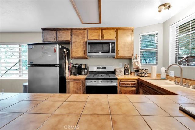 2434 Fir Drive, Running Springs, CA 92382