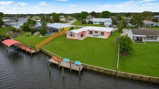 611 SE Harborview Drive, Port St. Lucie, FL 34983