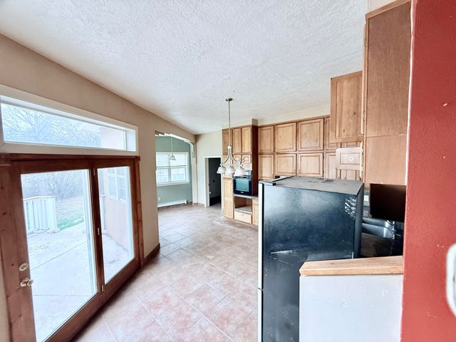 14 PINON Avenue, Cedar Crest, NM 87008