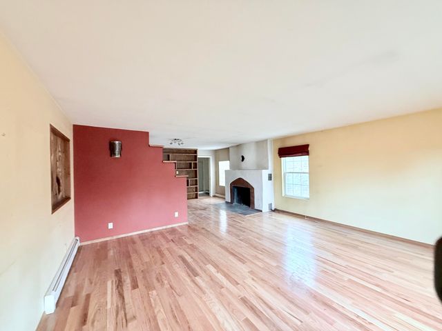 14 PINON Avenue, Cedar Crest, NM 87008