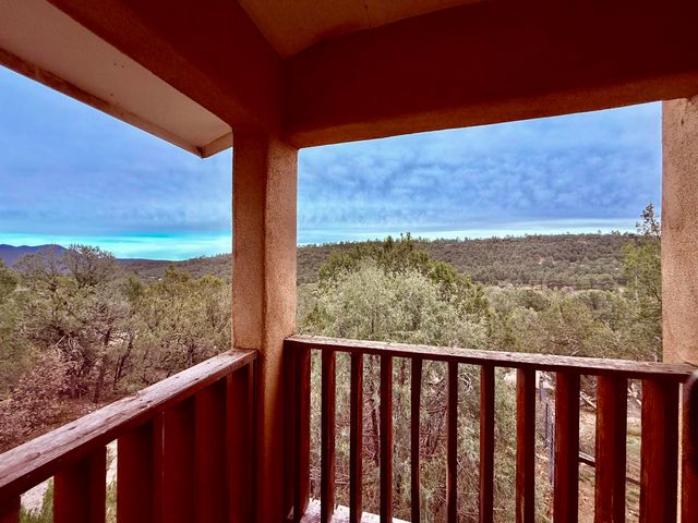 14 PINON Avenue, Cedar Crest, NM 87008