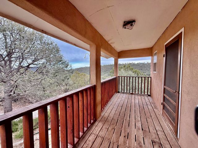 14 PINON Avenue, Cedar Crest, NM 87008