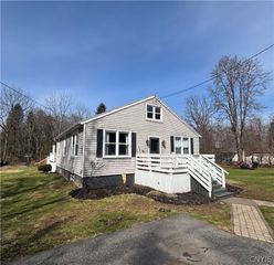 23 Phillips Street, Lysander, NY 13027