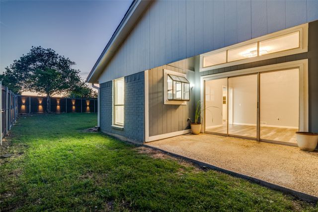 411 Fireside Drive, Richardson, TX 75081