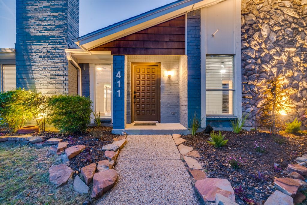 411 Fireside Drive, Richardson, TX 75081