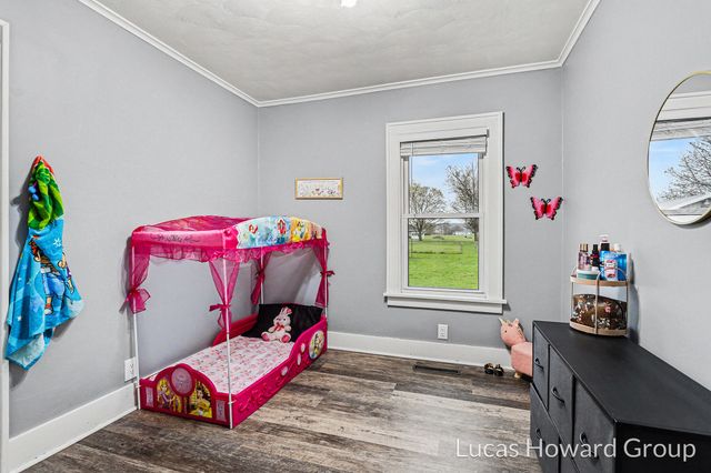 116 N Douglas Avenue, Three Rivers City, MI 49093