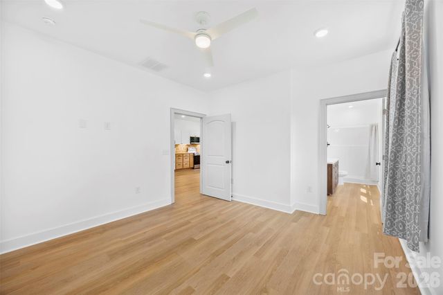 1003 College Boulevard, Dallas, NC 28034