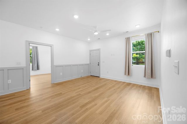 1003 College Boulevard, Dallas, NC 28034