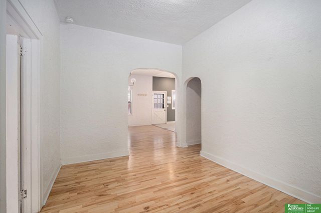 1616 S 6 Street, Omaha, NE 68108