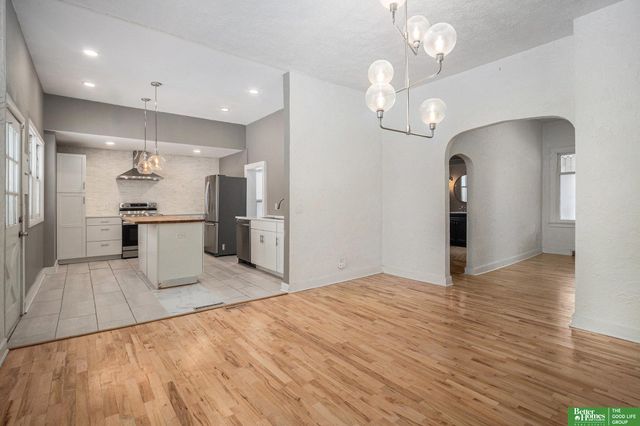 1616 S 6 Street, Omaha, NE 68108