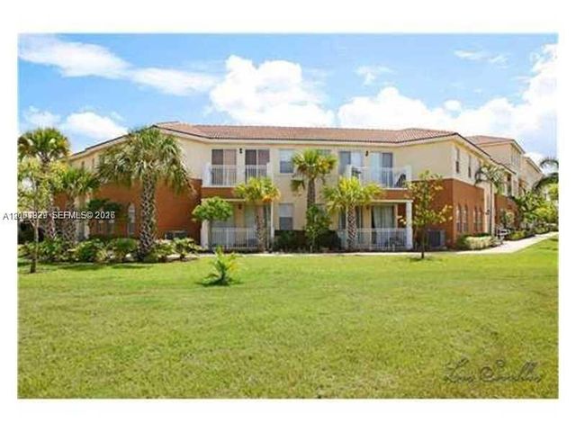 10012 NW 7th St 216, Miami, FL 33172