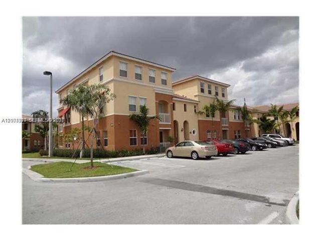 10012 NW 7th St 216, Miami, FL 33172