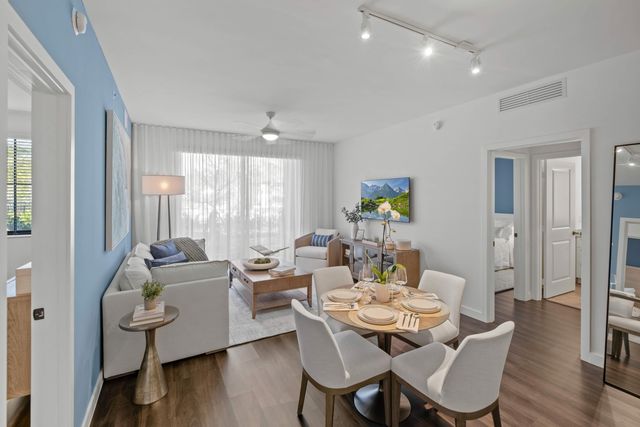 2000 Stirling Road 3-301, Hollywood, FL 33020