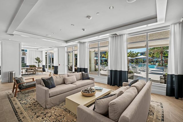 2000 Stirling Road 3-301, Hollywood, FL 33020