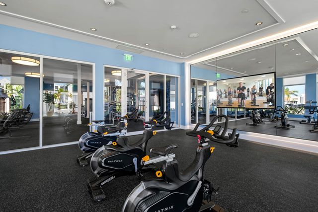 2000 Stirling Road 3-301, Hollywood, FL 33020