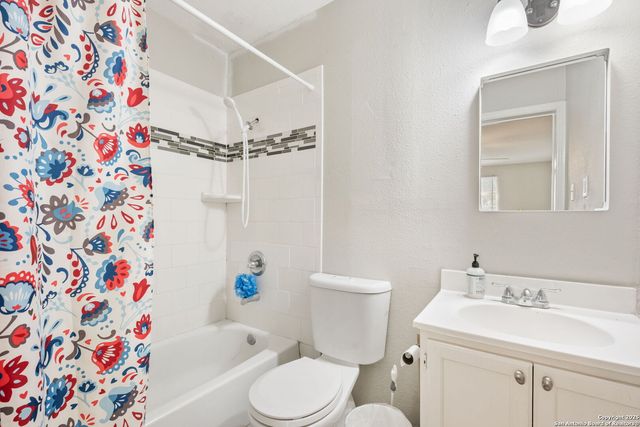 430 E Magnolia Ave, San Antonio, TX 78212